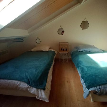 Apartamento Duplex Les Pieds Dans L' Eau Jullouville-les-Pins Exterior foto