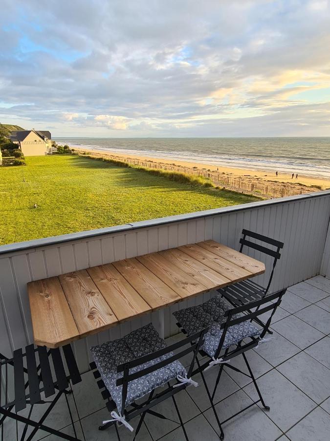 Apartamento Duplex Les Pieds Dans L' Eau Jullouville-les-Pins Exterior foto