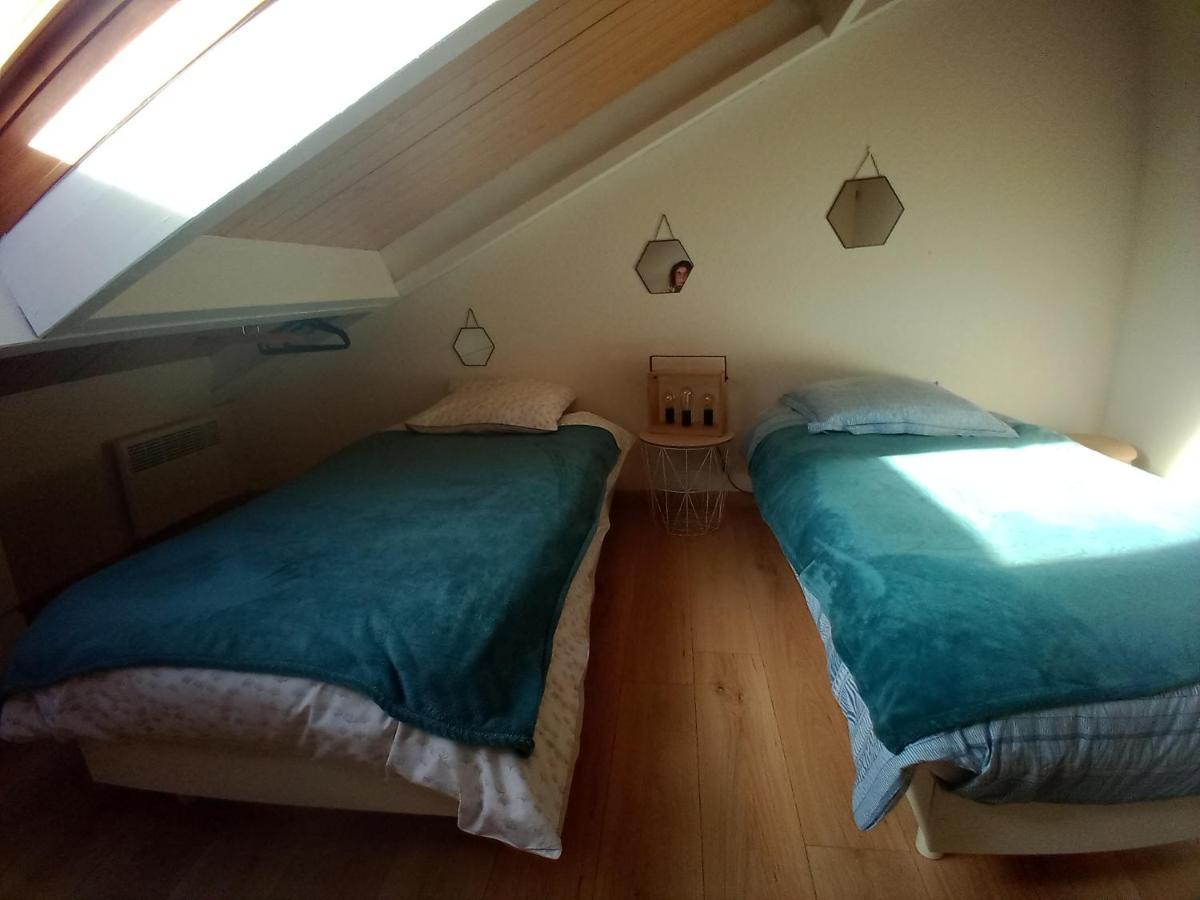 Apartamento Duplex Les Pieds Dans L' Eau Jullouville-les-Pins Exterior foto
