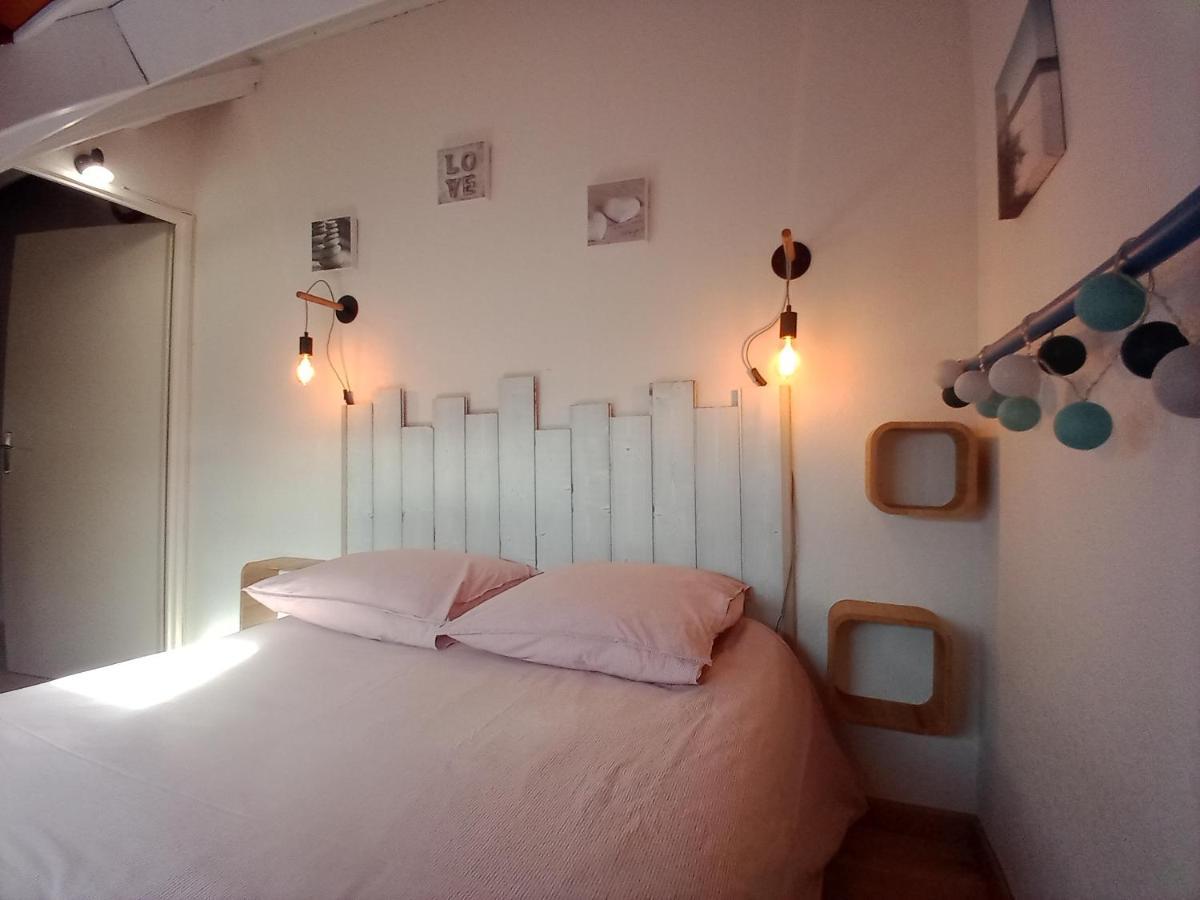 Apartamento Duplex Les Pieds Dans L' Eau Jullouville-les-Pins Exterior foto