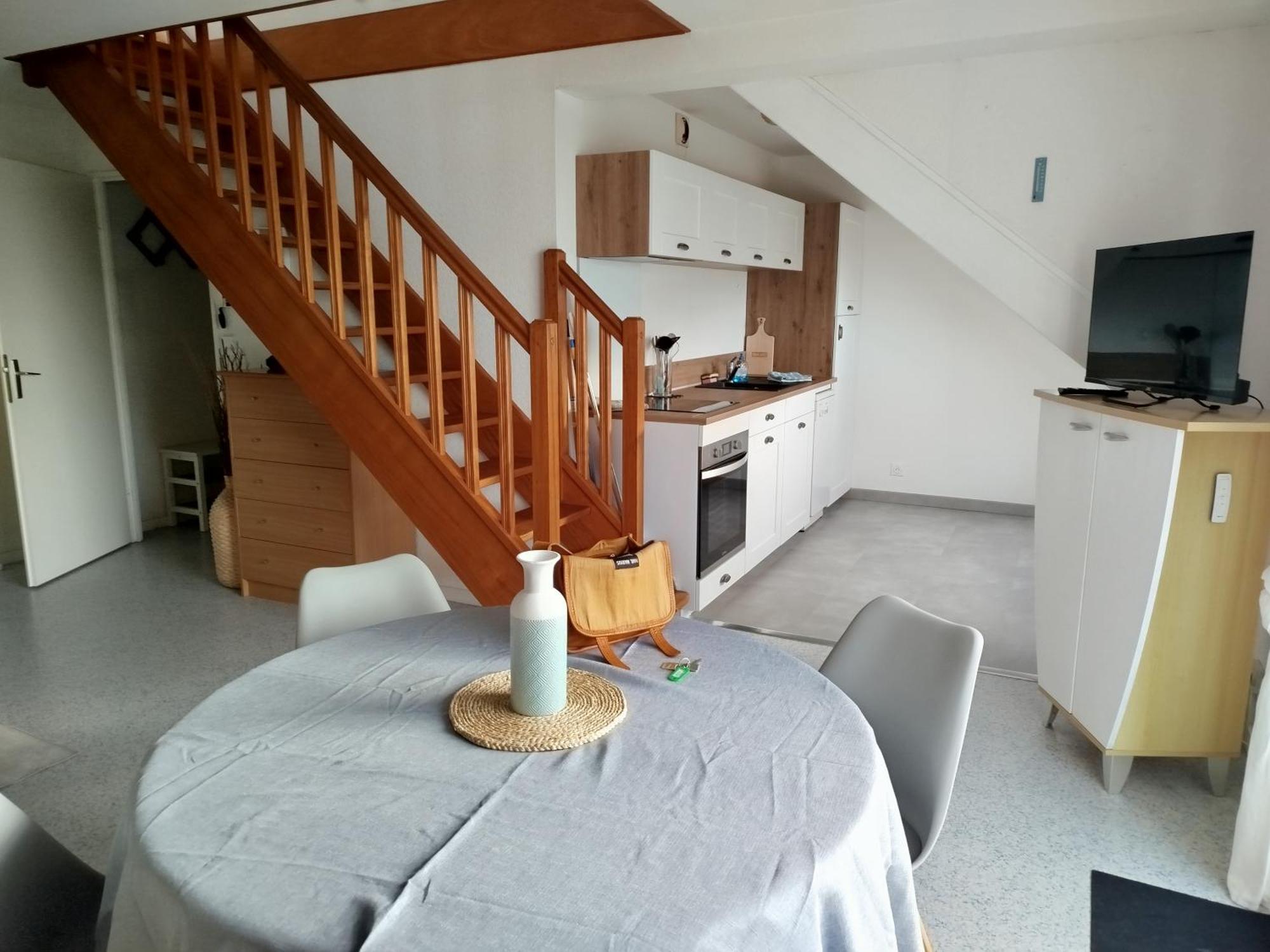 Apartamento Duplex Les Pieds Dans L' Eau Jullouville-les-Pins Exterior foto